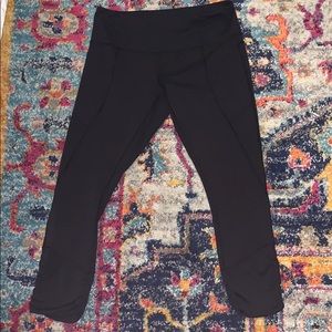 Black lululemon cinched ankle leggings